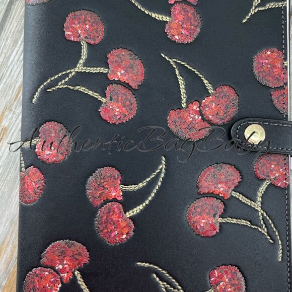 Authentic Coach Black Cherry Notebook Limited Bag Purse - Picture 3 of 8